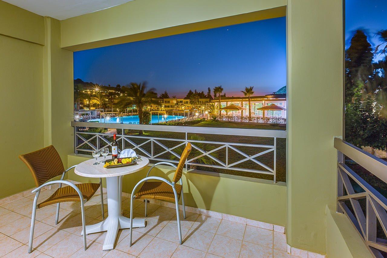 Kipriotis Maris Suites Psalidi  Exterior foto