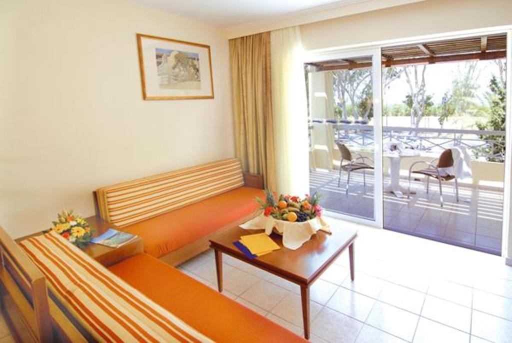 Kipriotis Maris Suites Psalidi  Exterior foto